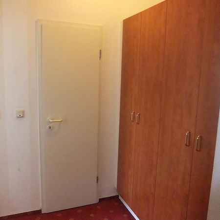 Hotel Adriatic Laatzen Oda fotoğraf
