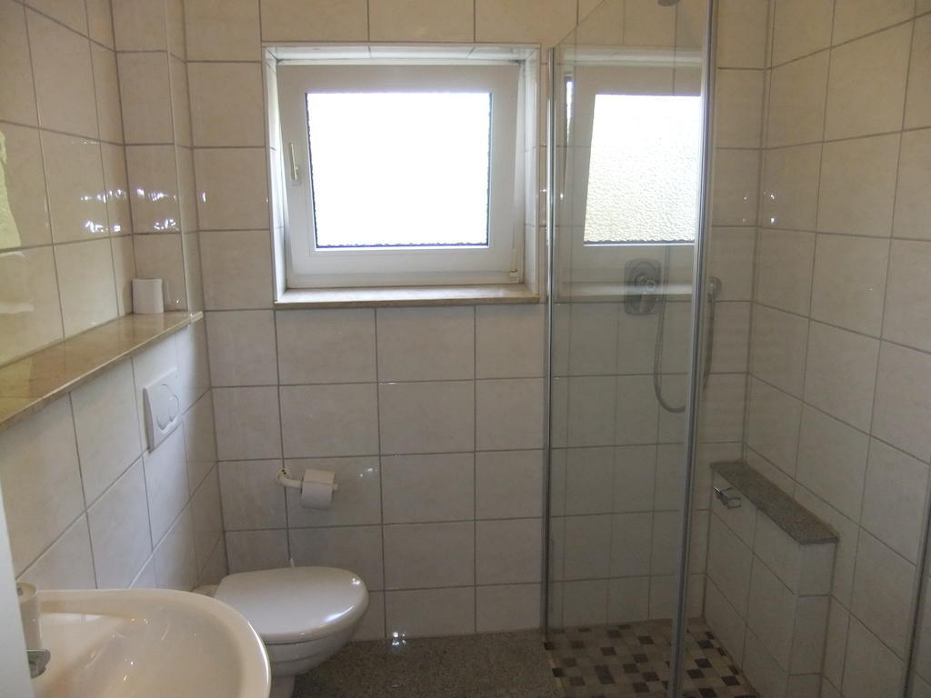 Hotel Adriatic Laatzen Oda fotoğraf